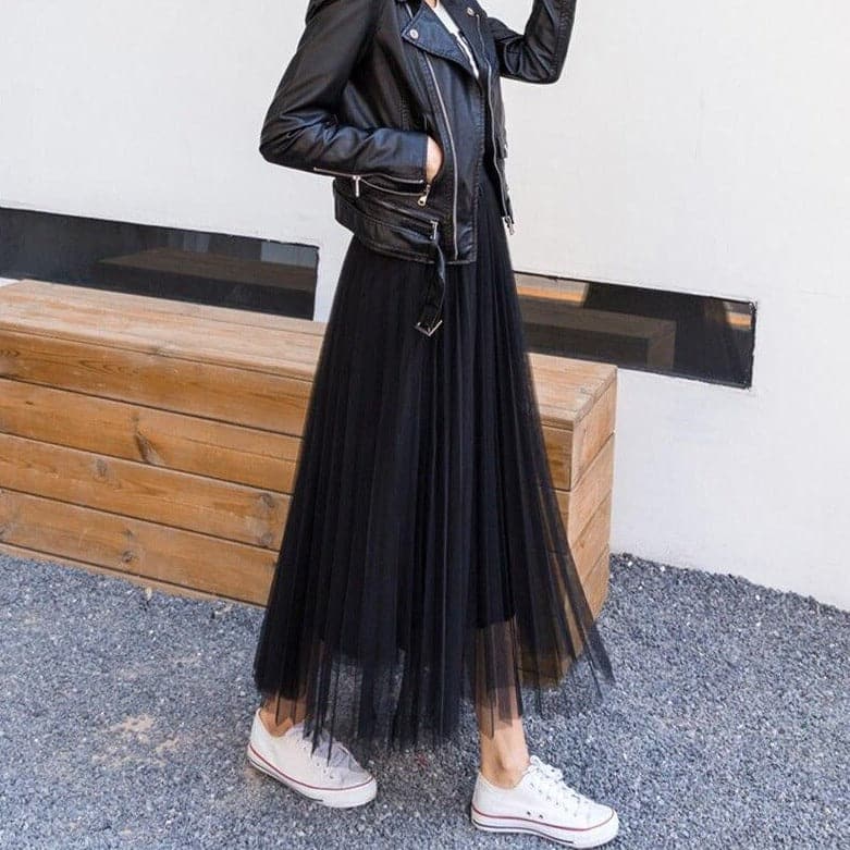 Isabella | Elegant Black Tulle Skirt with Flattering Fit - Lumina