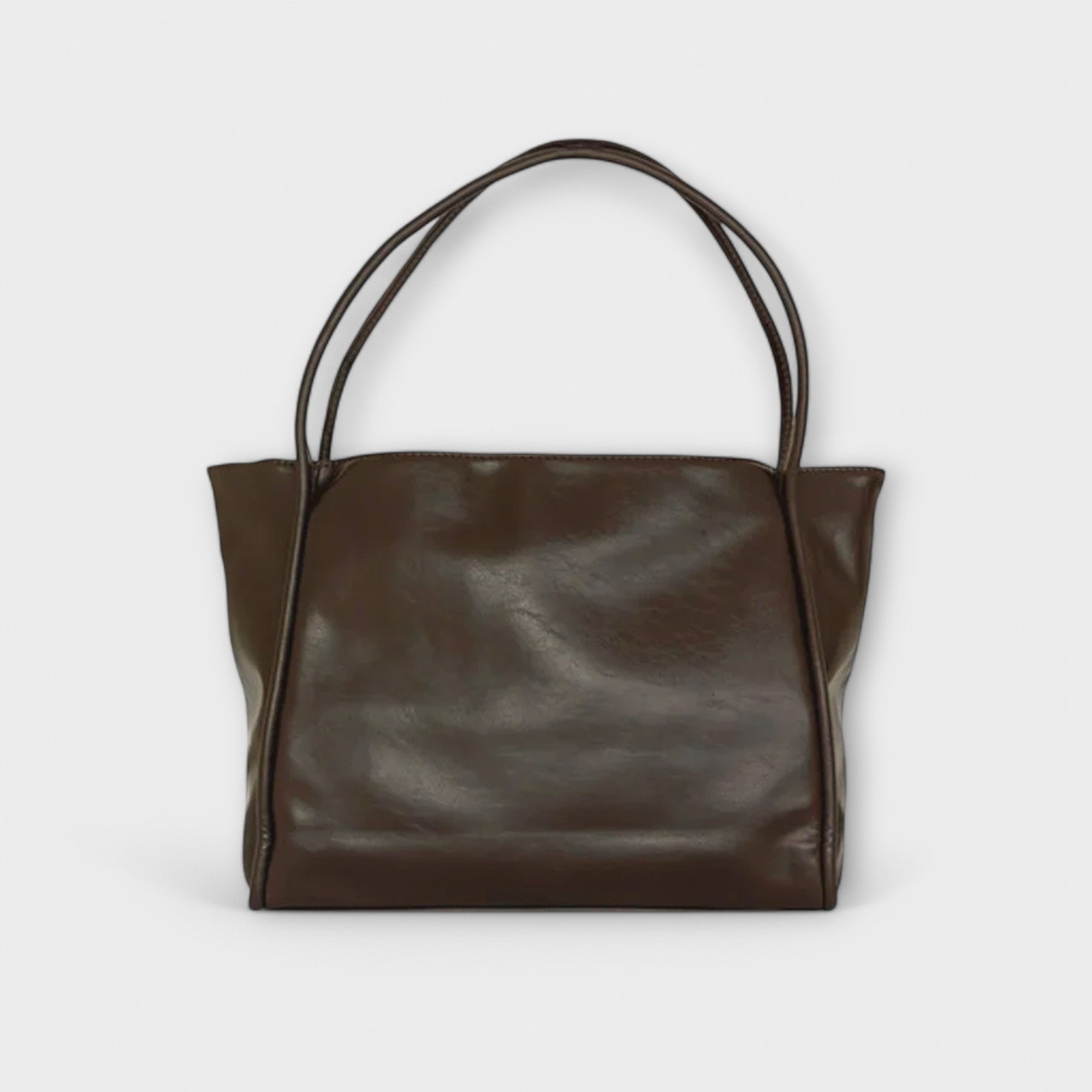 Olivia | Timeless Minimalist Tote with Spacious Design - Lumina