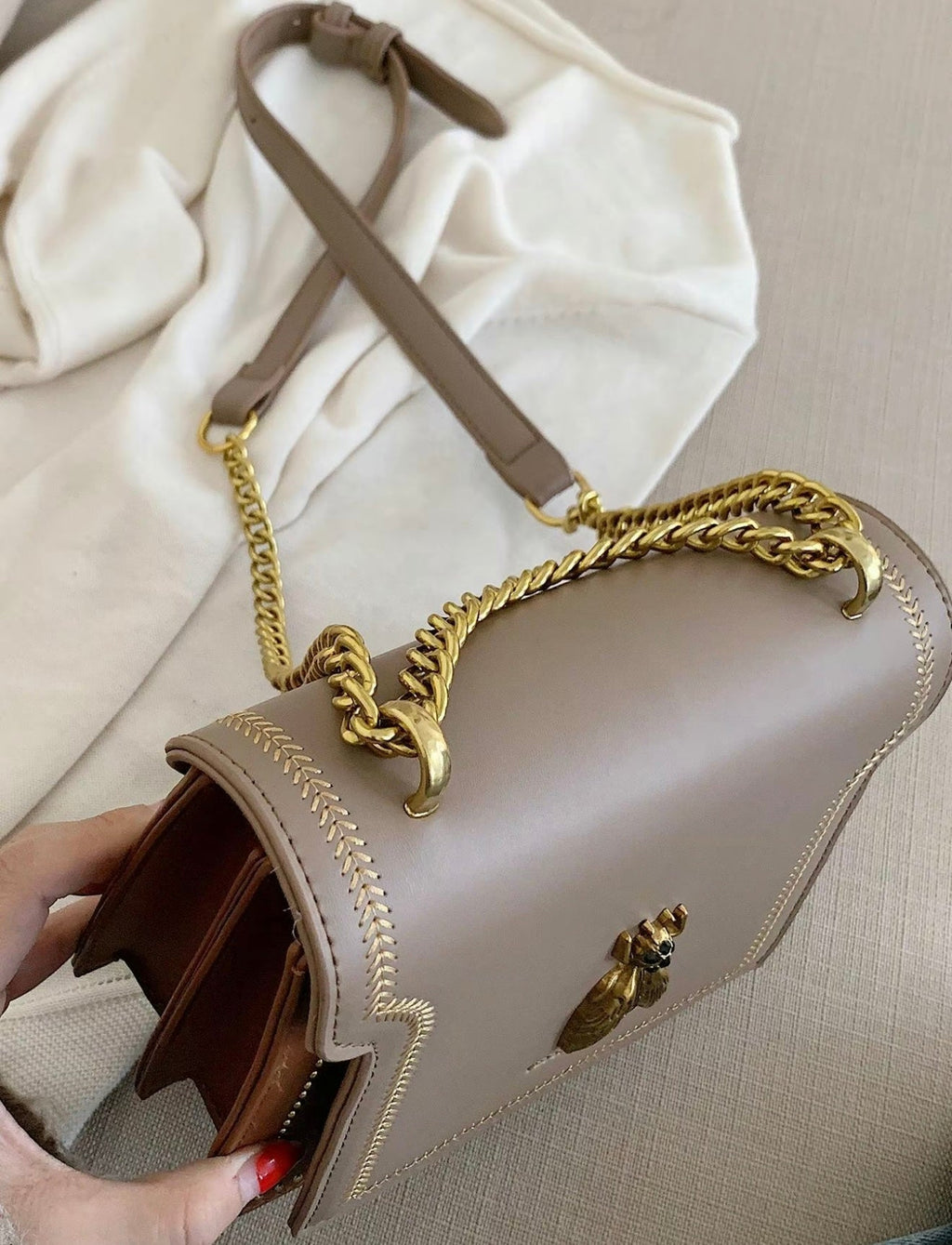 Victoria | Structured Elegant Chain Bag with Chic Detailing - Lumina