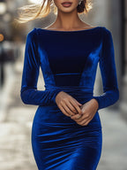 Luna | Boat Neck Velvet Bodycon Dress - Lumina