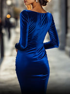 Luna | Boat Neck Velvet Bodycon Dress - Lumina